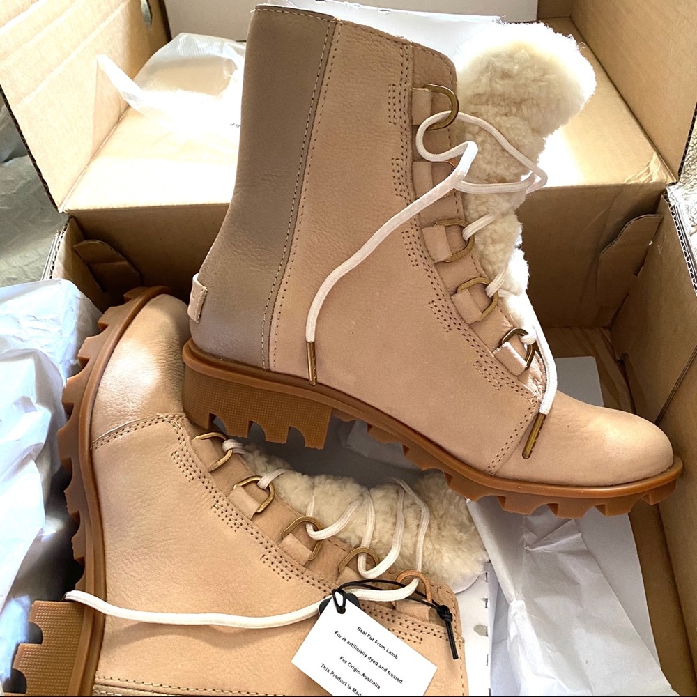 Sorel Phoenix Lux Tan Shearling Short Snow Boots 7